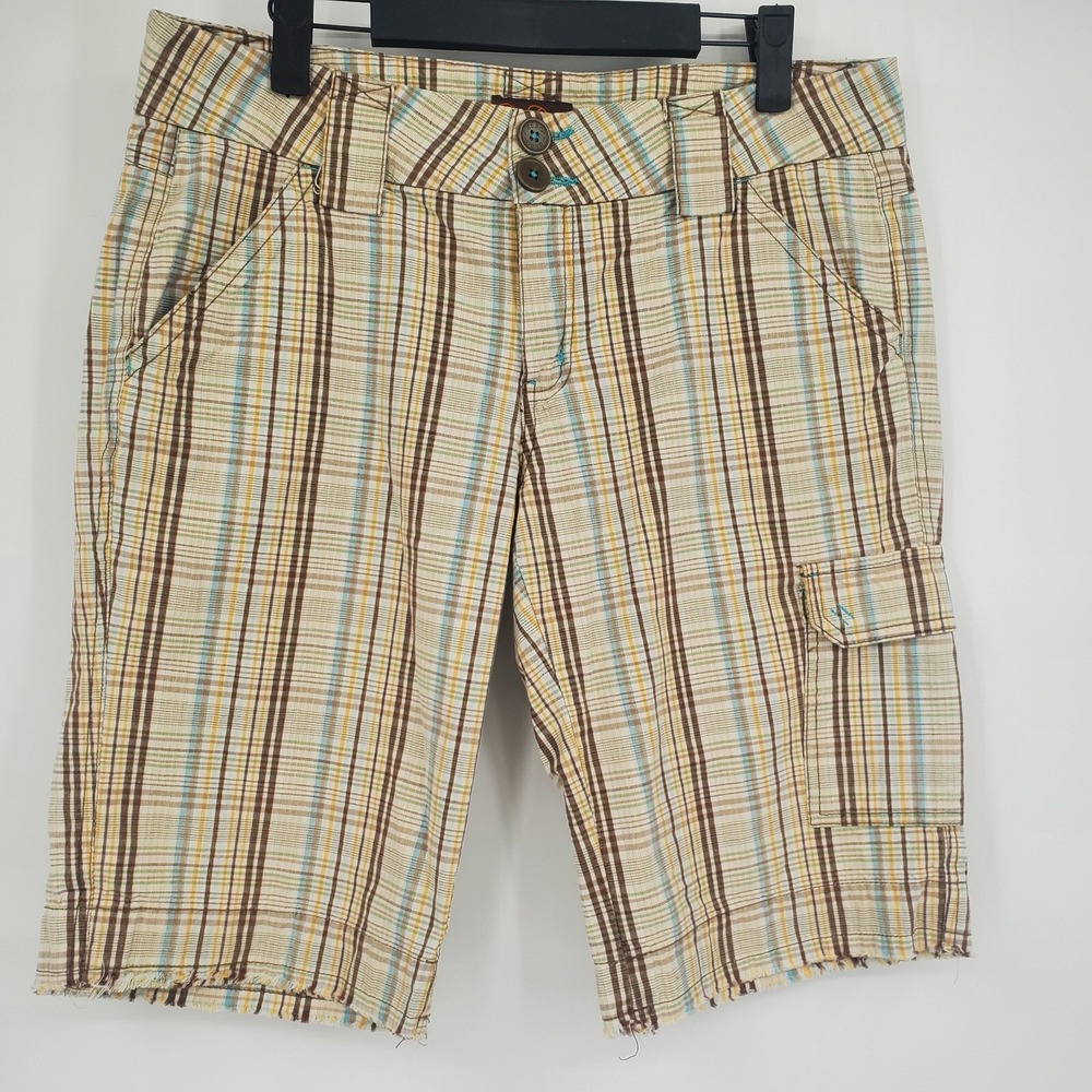 Be Bop Juniors Size 11 Multicolor Plaid Cargo Shorts Fringe Bottom Hem Chino